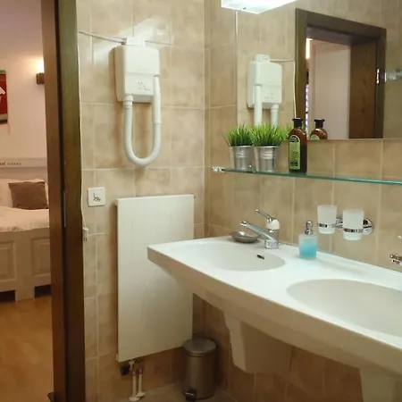 Niedergraechen Apartman *